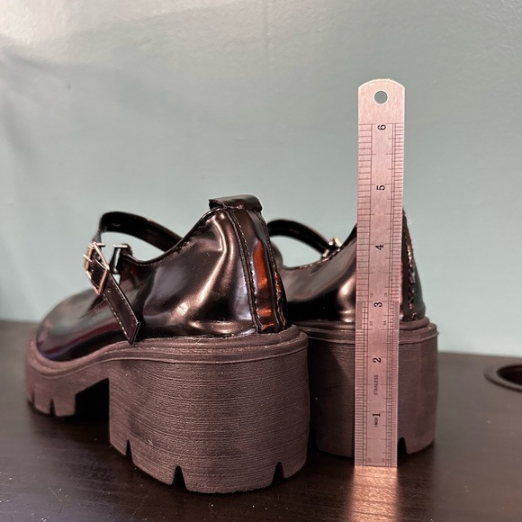 Lug Sole Mary Janes - 38/7 - Picture 2 of 8